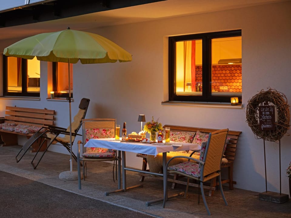 View (from property/room), Balcony/Terrace, Seating area, Garden view