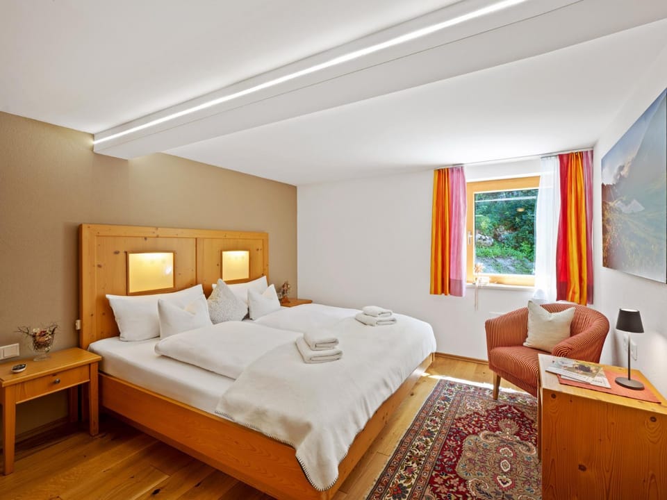 View (from property/room), Seating area, Bedroom, towels