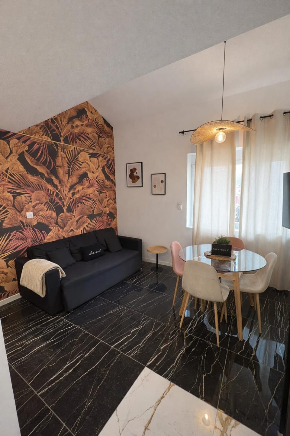 Living room, Dining area