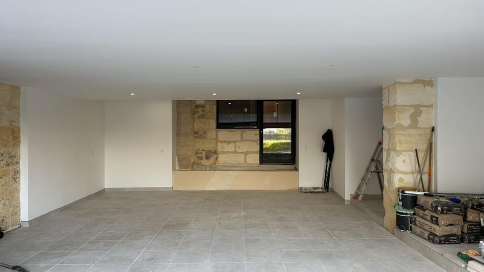 Ancienne tuilerie entièrement rénovée avec Piscine et vue sur la Dordogne House in Fronsac