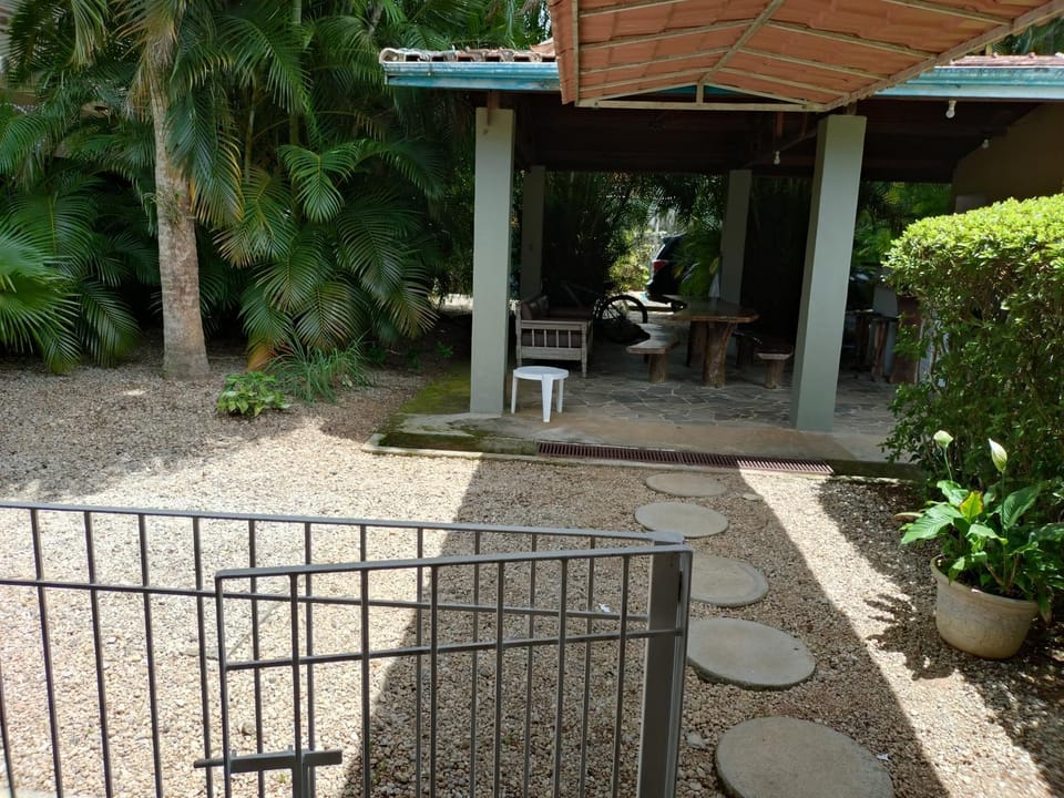 Casa para temporada em Ubatuba, piscina, churrasqueira próxima das praias e restaurantes Villa in Ubatuba