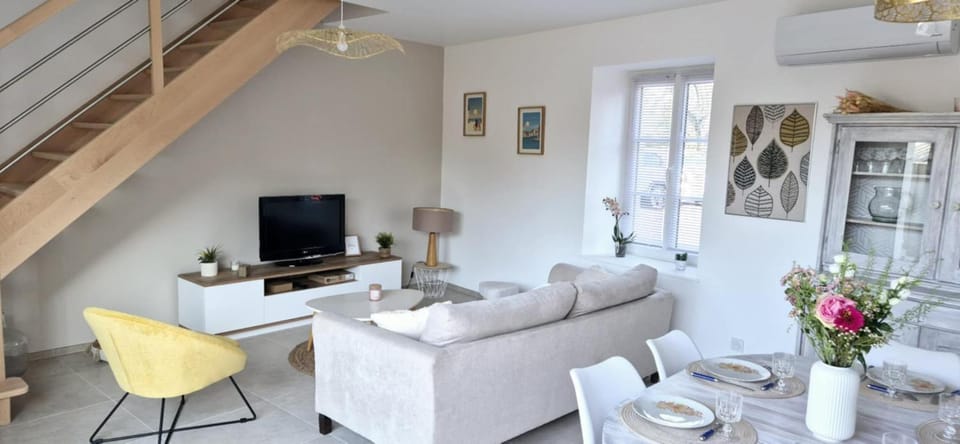 Maison cosy avec clim face au canal House in La Rochelle