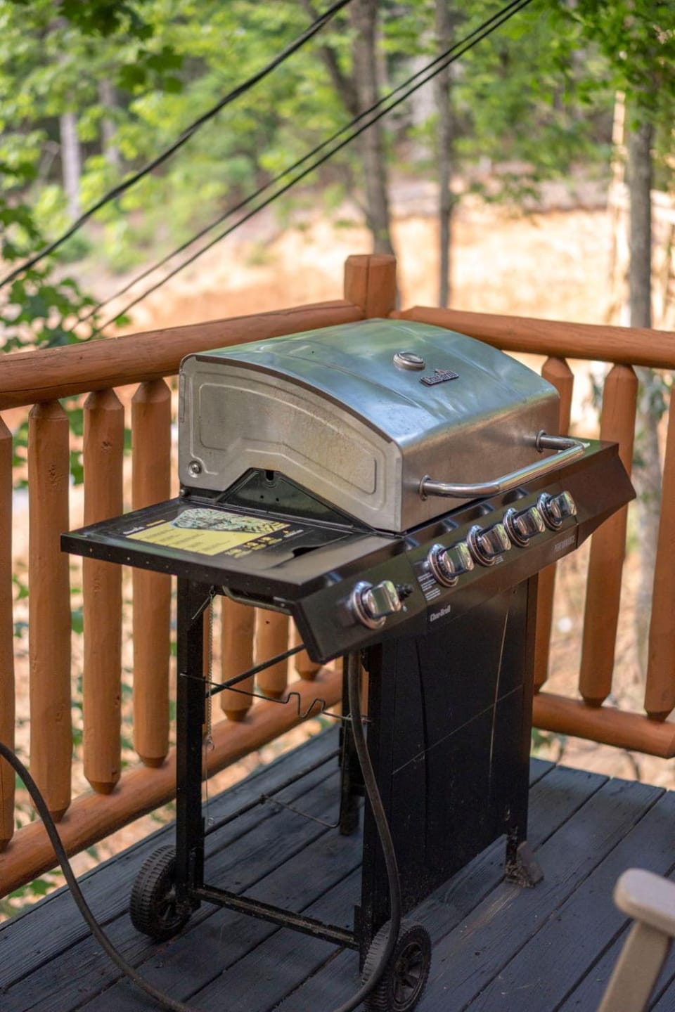 Little Woods Cabin Family Friendly with Games Cabin in Gatlinburg