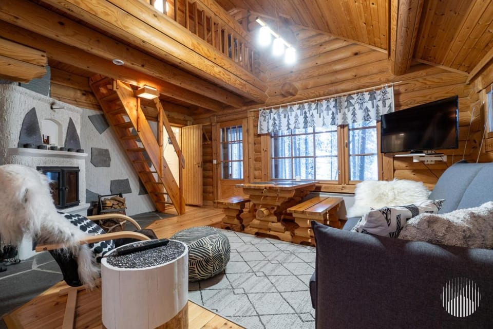 Communal lounge/ TV room, Living room, Seating area