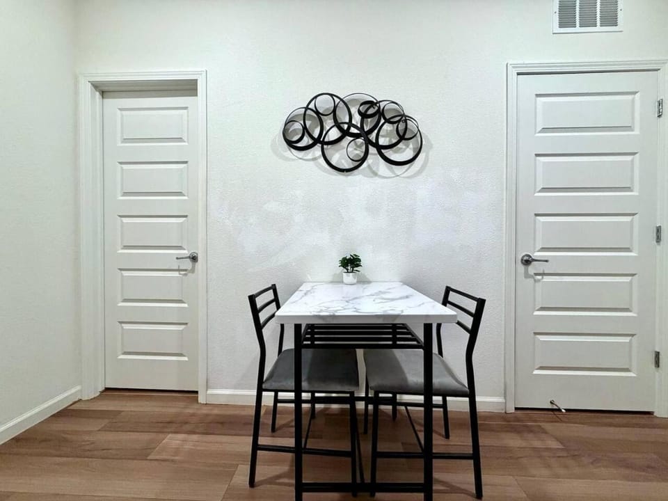 Attached Guest House House in Woodland