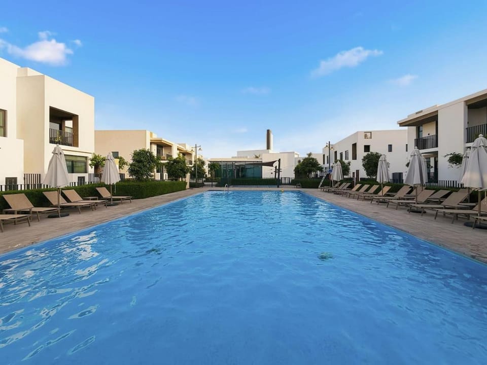 Mykonos Inspired 4BR Villa I Modern Luxe Retreat House in Dubai