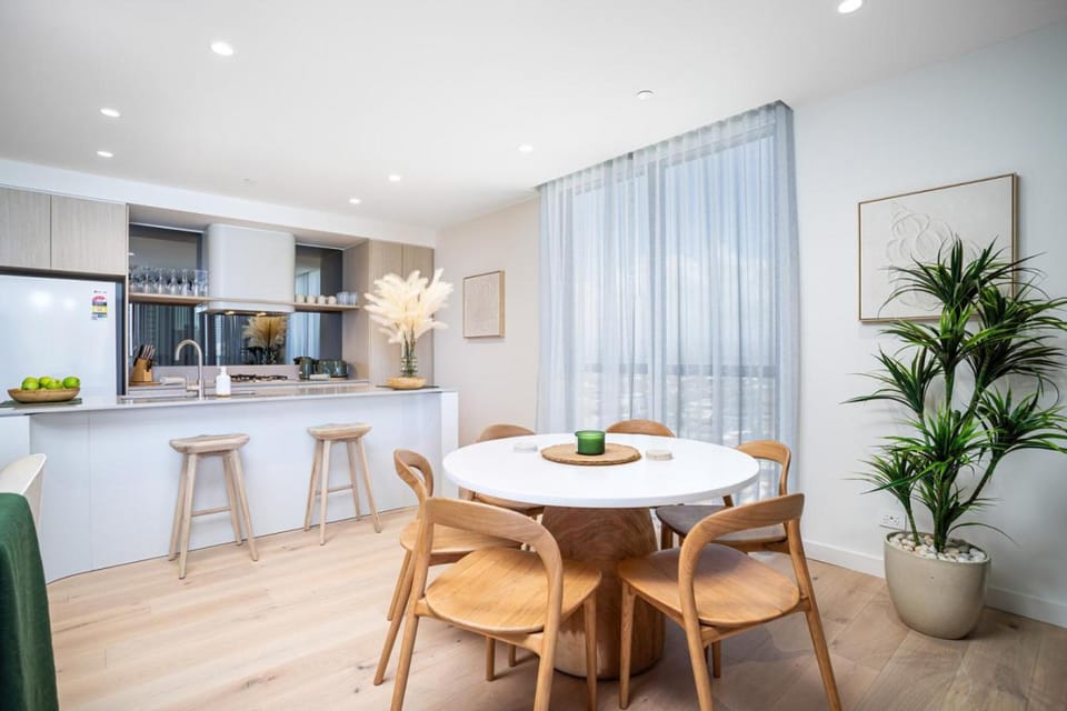 Ocean Views at Yves Mermaid Beach Apartment in Mermaid Beach