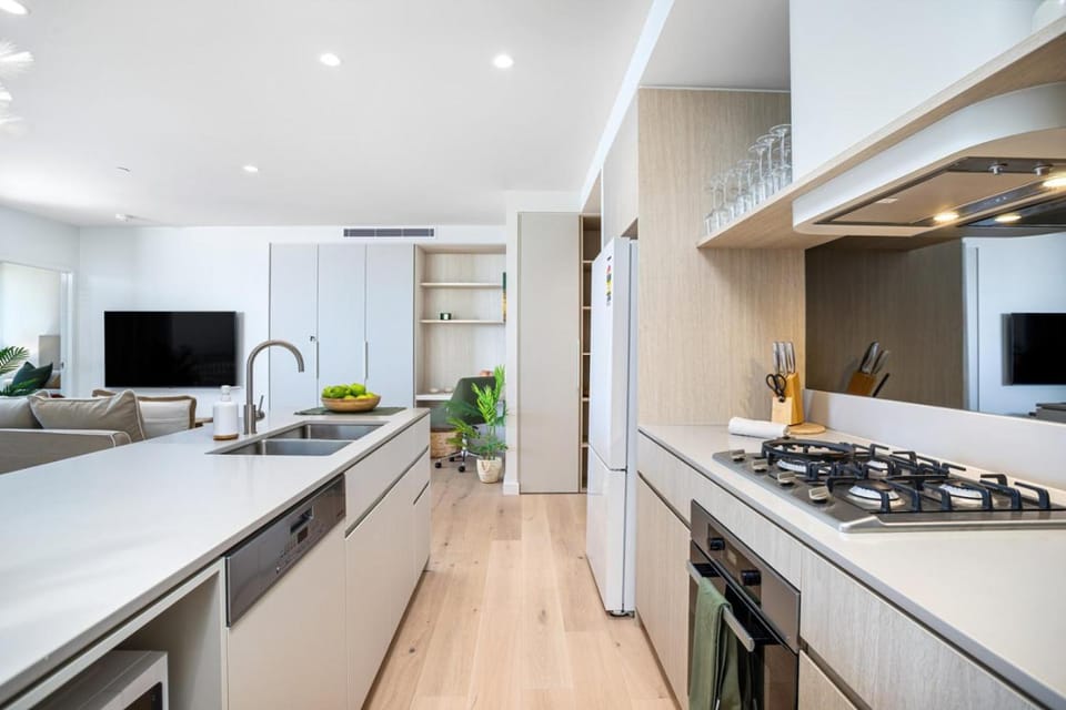 Ocean Views at Yves Mermaid Beach Apartment in Mermaid Beach