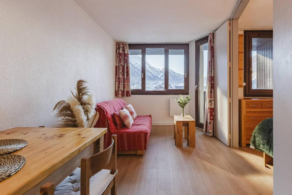 Chamois - Cosy 3pax Centre Vue Parking Gare routiere Apartment in Chamonix