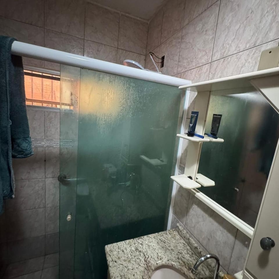 Shower, Bathroom, towels