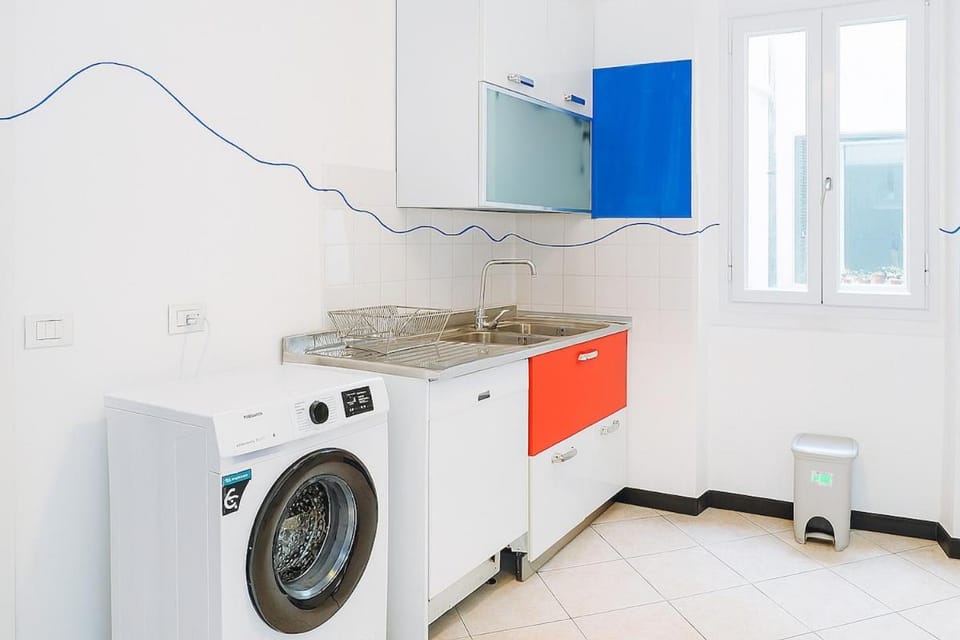 Xenia - 2 rooms apt in Via Giovanni Torti 156 Apartment in Genoa