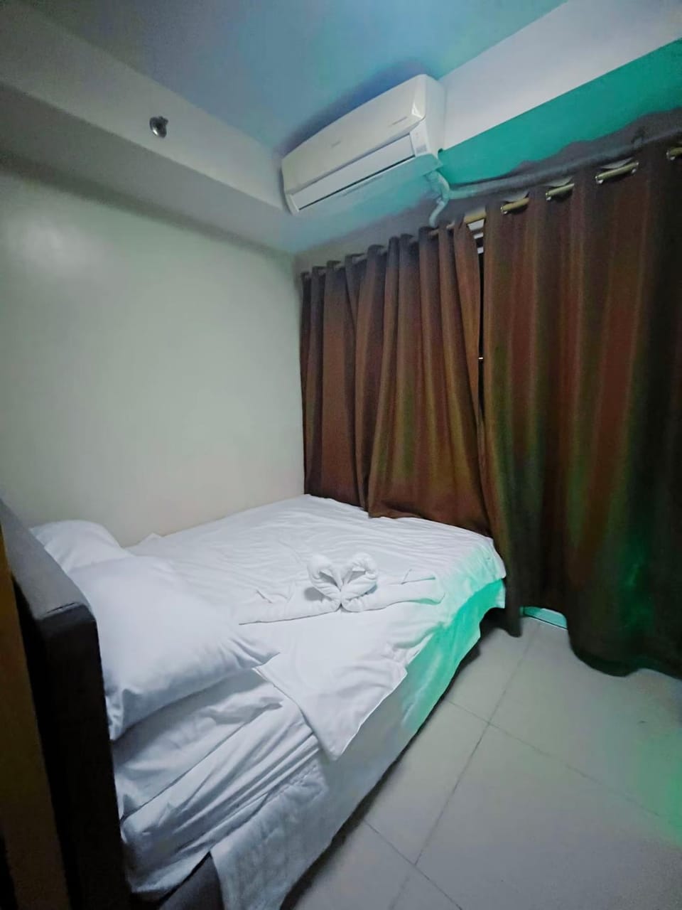 Shell Residences Hotel in Pasay