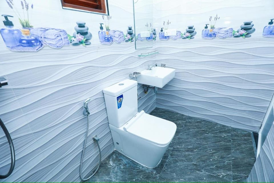 Toilet, Bathroom