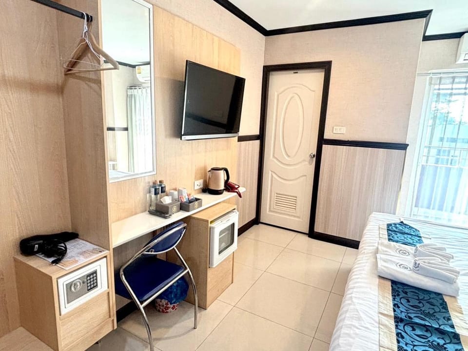 THE BRETON Hotel Hotel in Bangkok