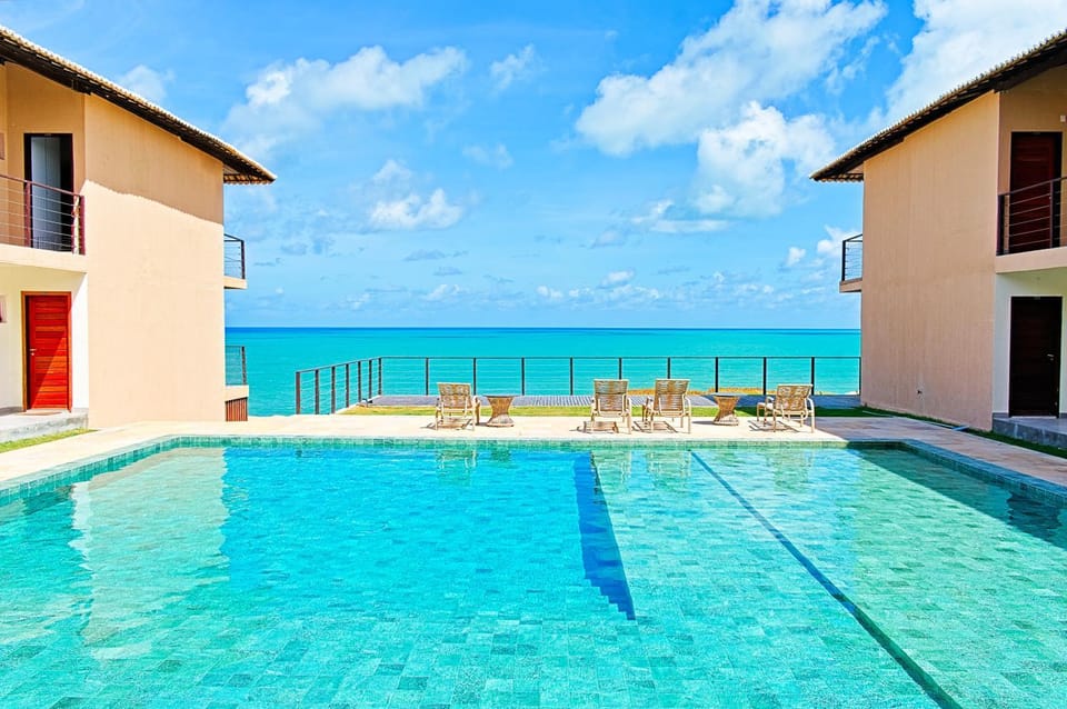 View (from property/room), Sea view, Swimming pool, sunbed