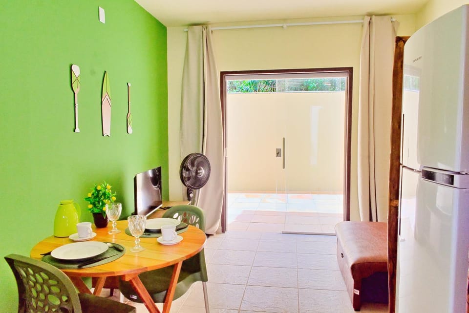 Communal lounge/ TV room, Living room, Dining area