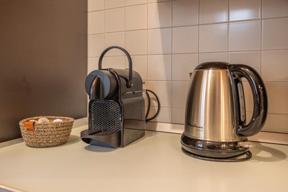 Coffee/tea facilities, kitchen