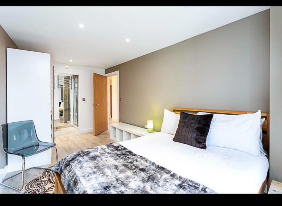 Two bedroom apartment near London Bridge Apartment in London Borough of Southwark