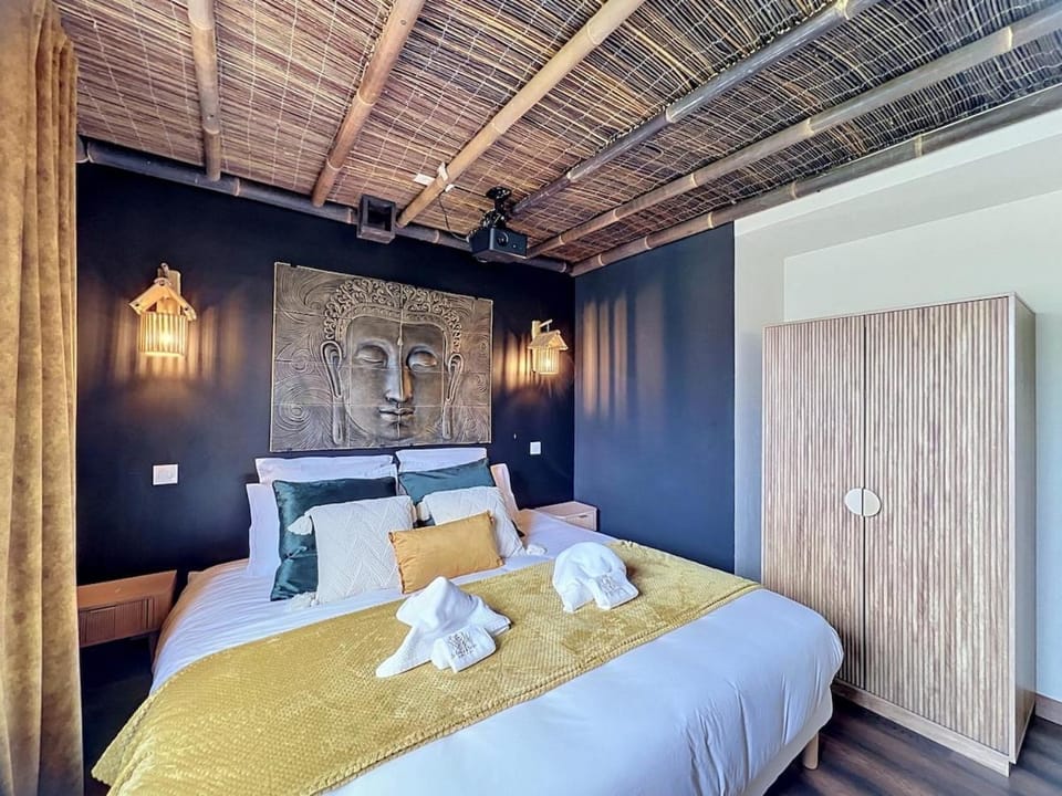 Refuge Tropical - suite pour couple avec balnéo 2 places et Cinema géant Apartment in La Bresse