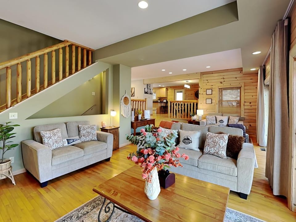 Living room, Seating area, furniture