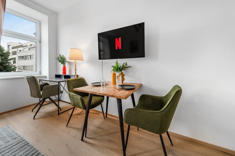 Stylish Studios near Stephansplatz, Kitchen, no Elevator Apartment in Vienna