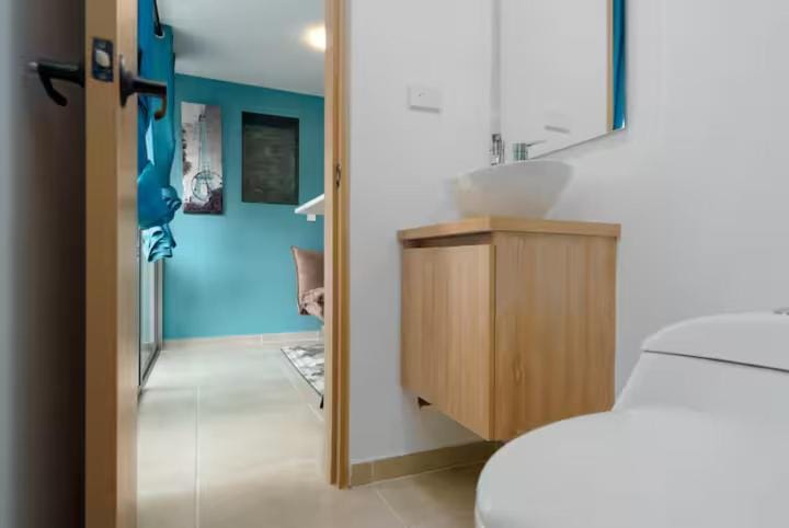 Leb'Den Executive Suites Apartment in Cali
