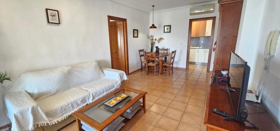 Al Andalus Residencial Piso VIC , con WIFI , primera planta Apartment in Andalusia