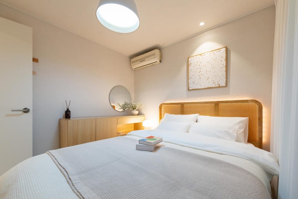 Maison Lumière in Gangnam Apartment in Seoul