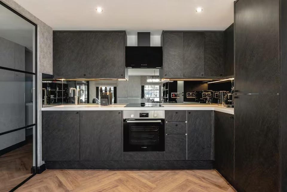 Coffee/tea facilities, Kitchen or kitchenette, dishwasher, minibar, oven, stove, toaster