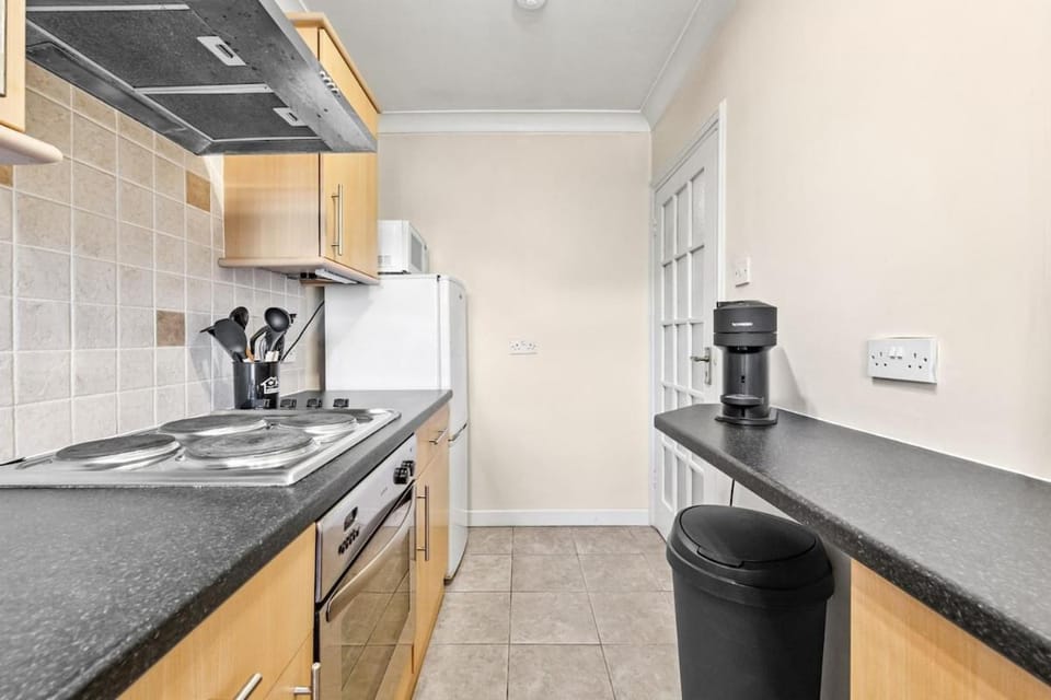 Modern Spacious studio flat in London Apartment in London Borough of Ealing