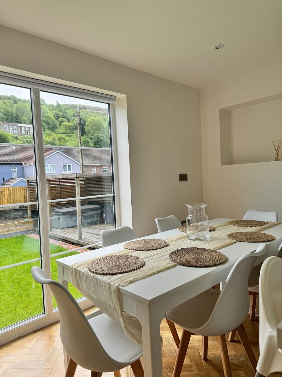 Family Getaway - South Wales Villa in Wales