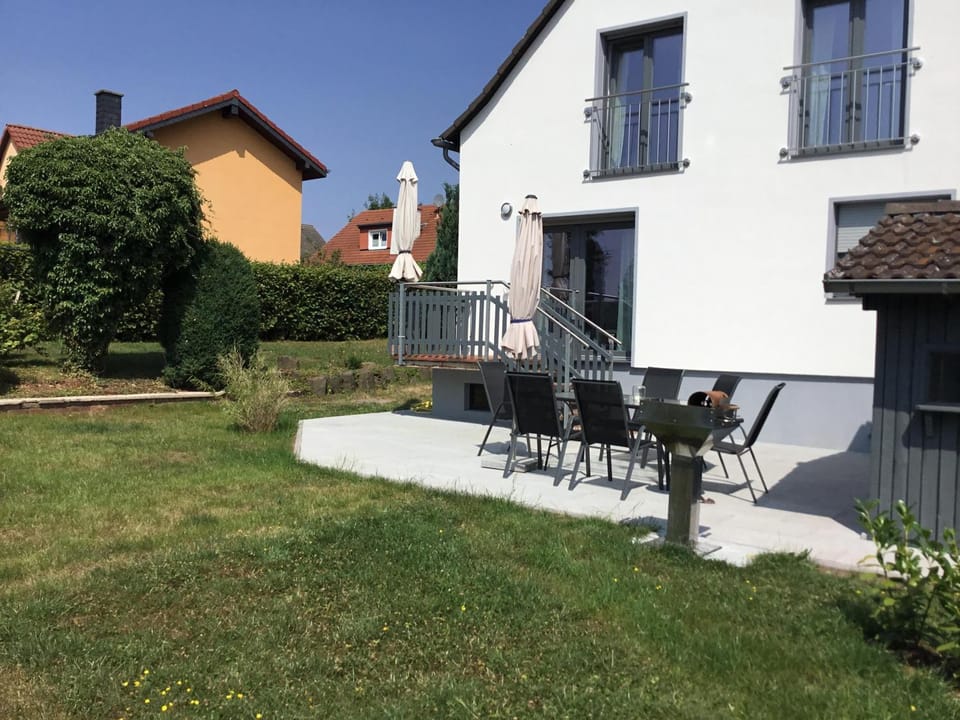 Garden, Balcony/Terrace, Seating area, Garden view
