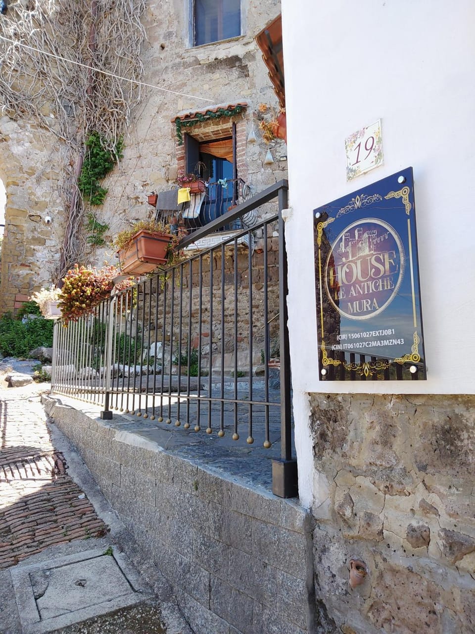 House Le Antiche Mura House in Campania
