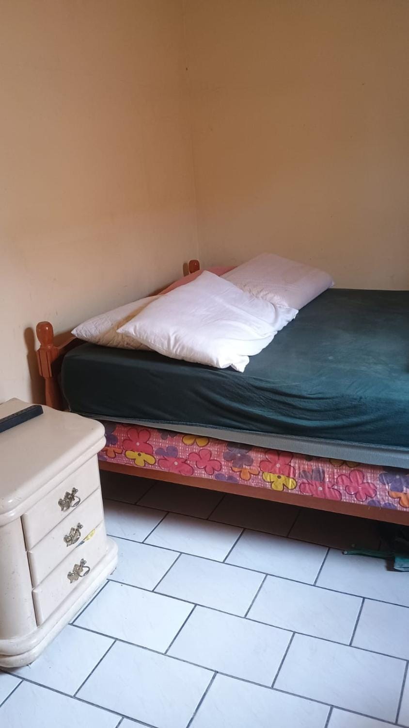 Casa de condomínio Caiobá , 2 quartos 700 metros da Orla House in State of Paraná