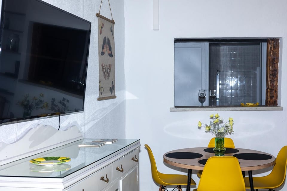 TV and multimedia, Lounge or bar