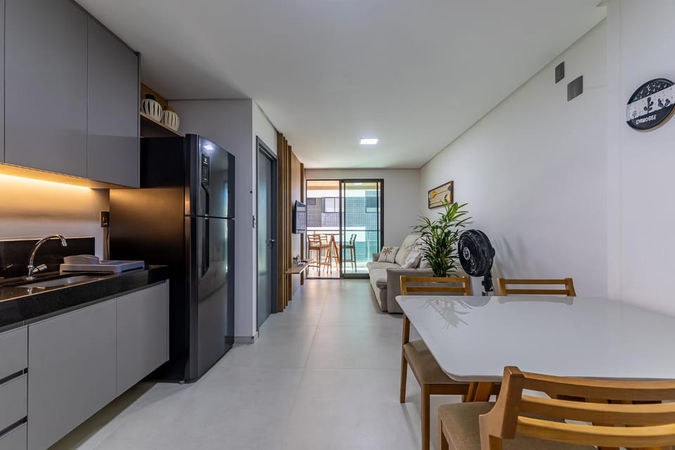 Kitchen or kitchenette, Living room, Dining area, oven