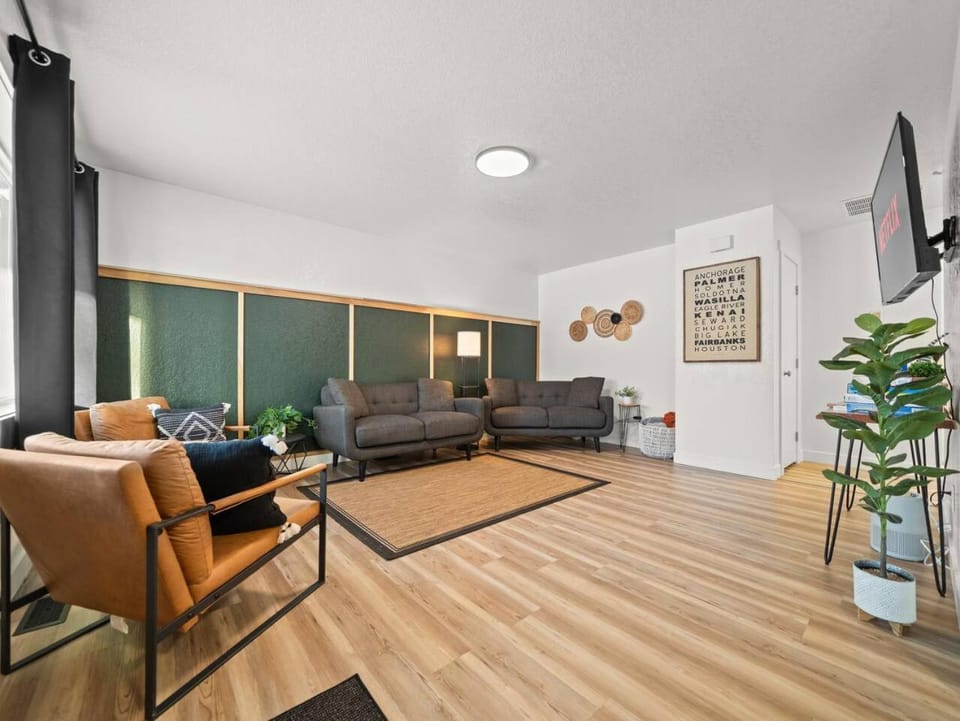 TV and multimedia, Living room, Seating area