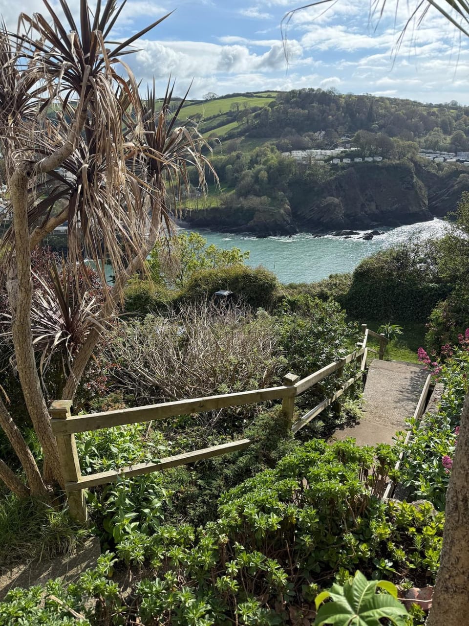 Clifftop Sanctury With Stunning Panoramic Bay View Villa in North Devon District