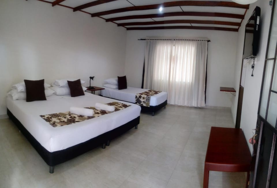 Bed, Photo of the whole room, Decorative detail