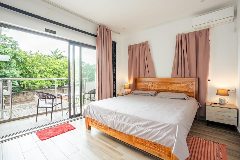 Bed, Balcony/Terrace, Photo of the whole room, Bedroom