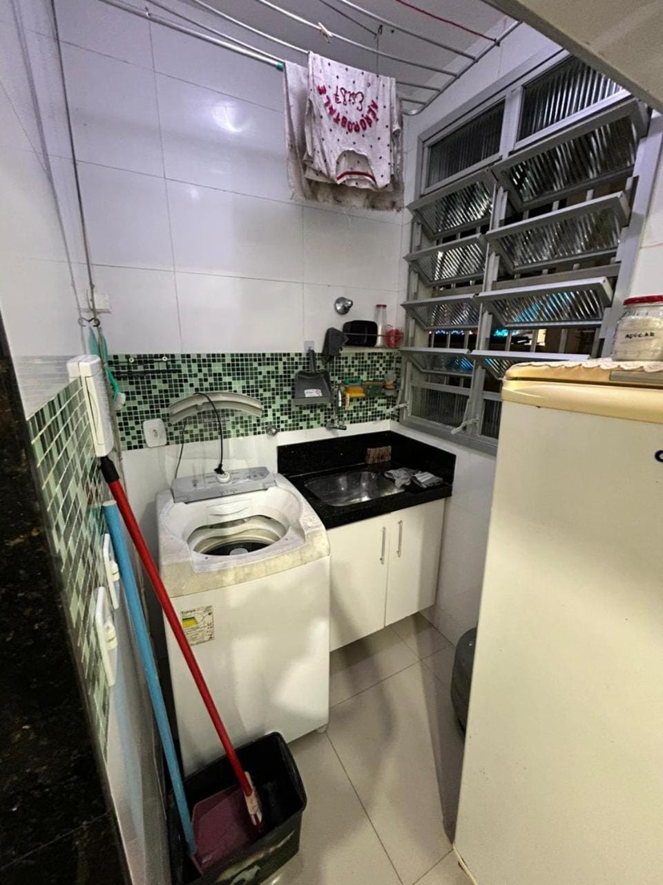 Apartamento compacto a cem metros da praia Apartment in Serra