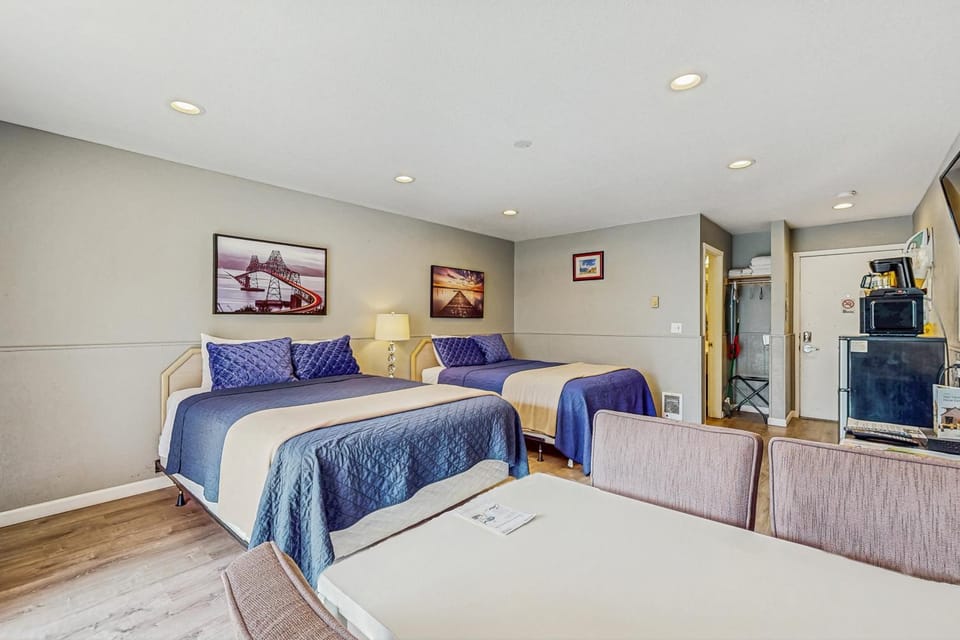 Sea Treasures Inn #205 House in Rockaway Beach
