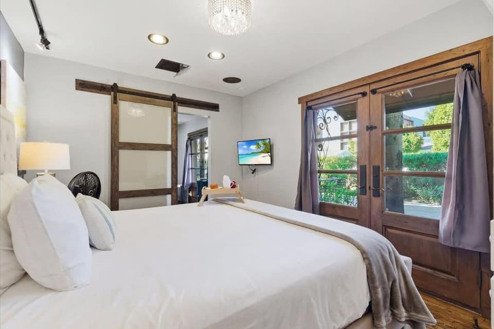 Petite - In Old Town - Near Entertainment District House in Scottsdale