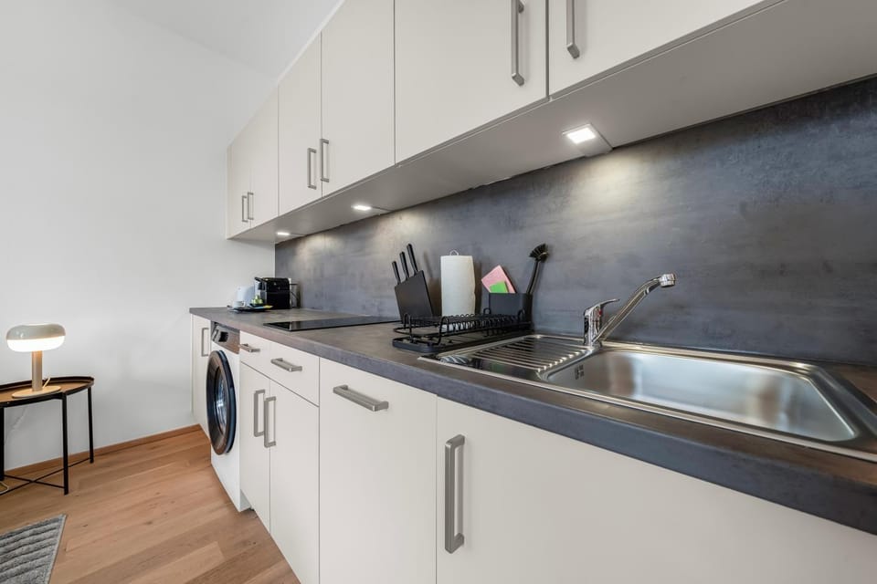 Premium Apartments, 10min to the city center, kitchen, no Elevator Apartment in Vienna