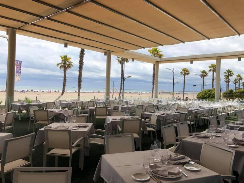 Restaurant/places to eat, Day, Natural landscape, Beach, Sea view