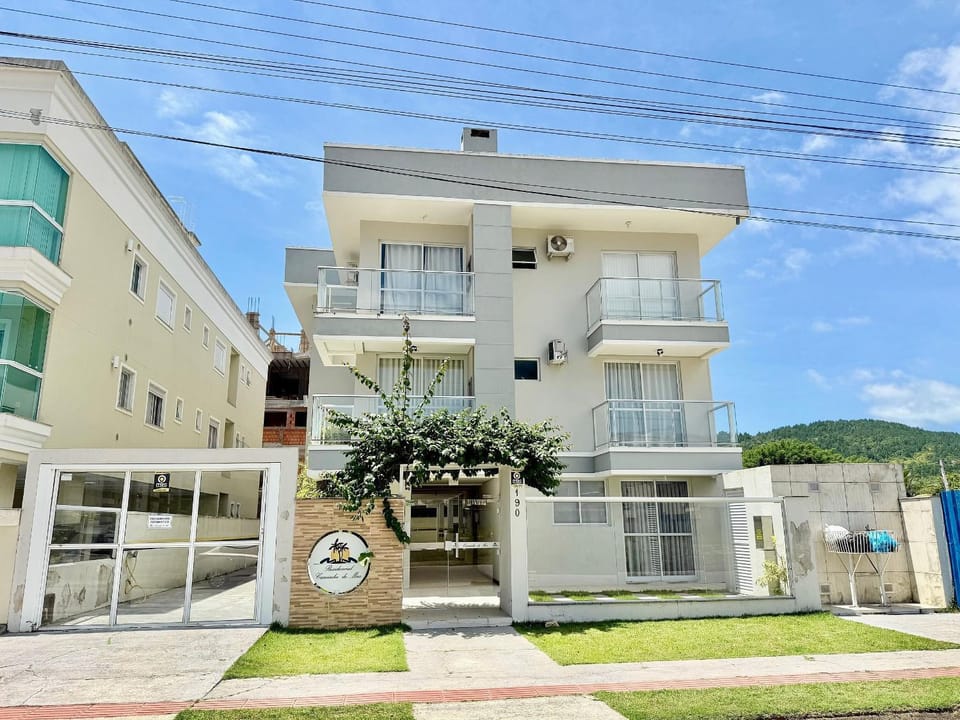 Apto na Praia de Palmas! ES01J Apartment in Florianopolis