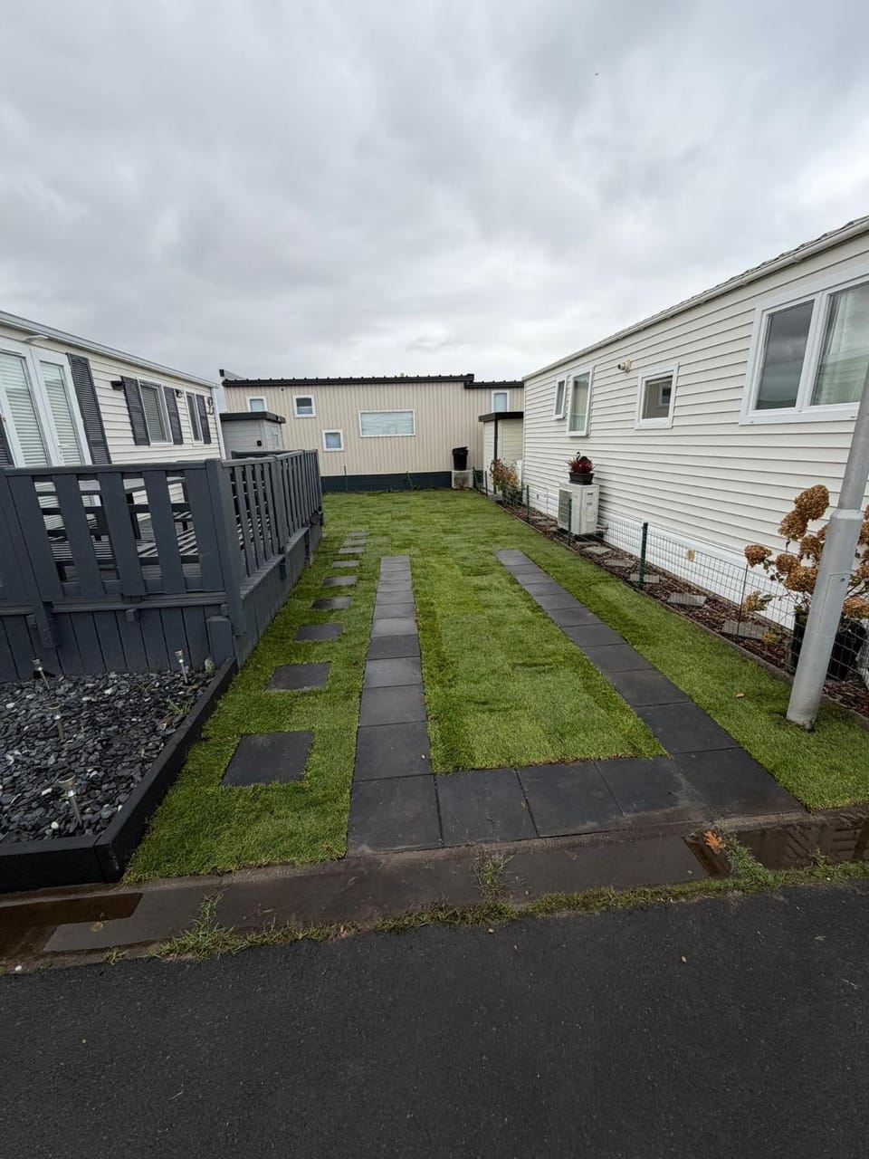 Facade/entrance, Balcony/Terrace, Parking