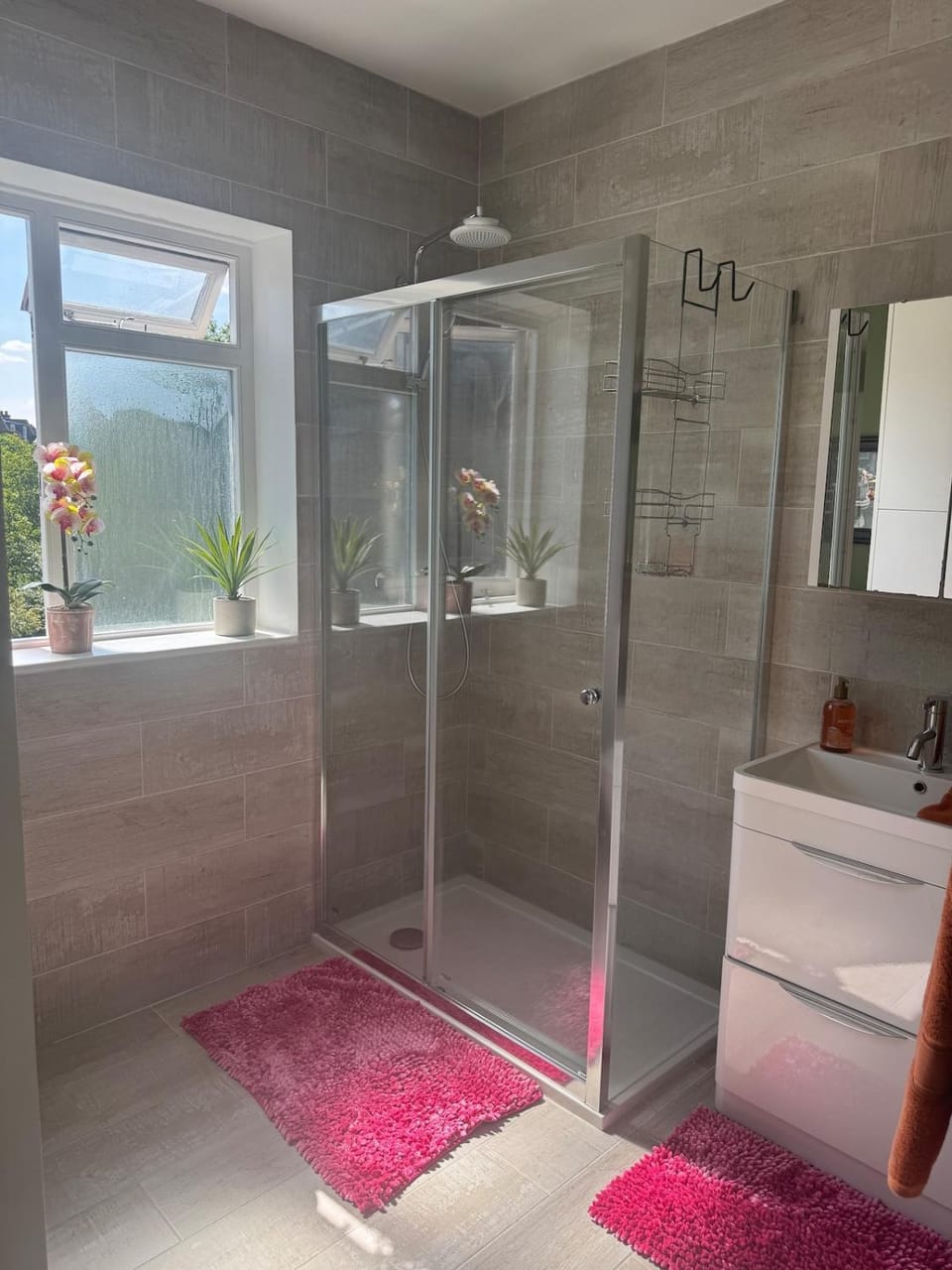 Jett Joy Pet friendly Apartment in City of Westminster