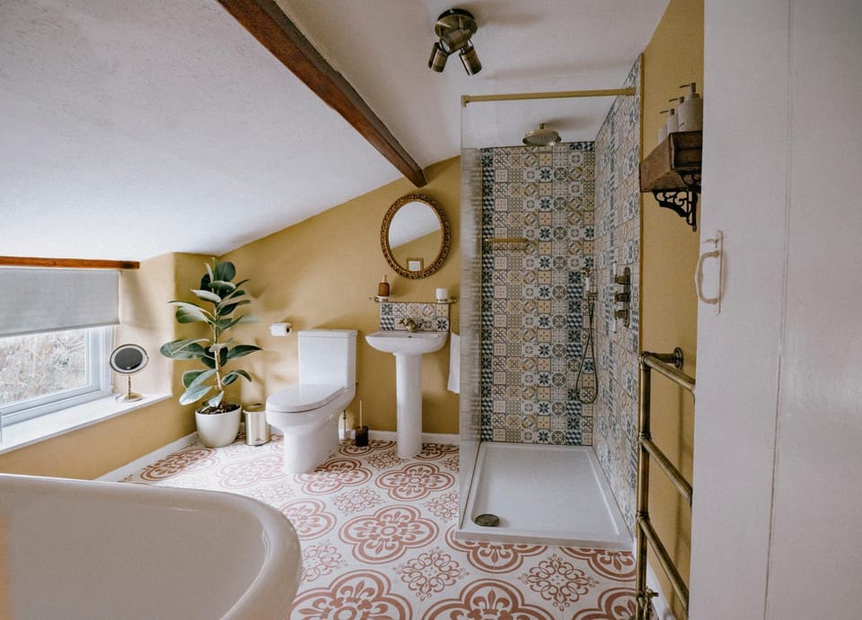 Shower, Toilet, Bathroom, Bath