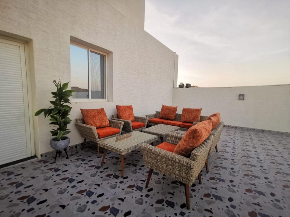 Night, Balcony/Terrace, Seating area
